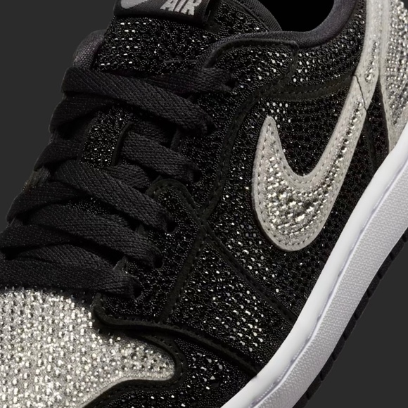 Swarovski Air Jordan 1 Size 7 - Picture 4 of 5